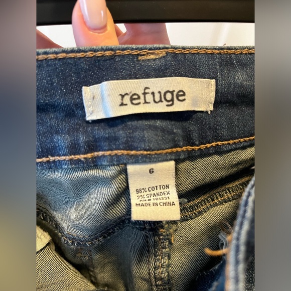 Refuge Blue Ripped Jeans - Picture 2 of 2